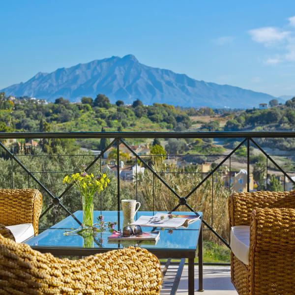 Los Olivos 2 bedroom apartment - sleeps 6 Nr San Pedro/Estepona/Marbella