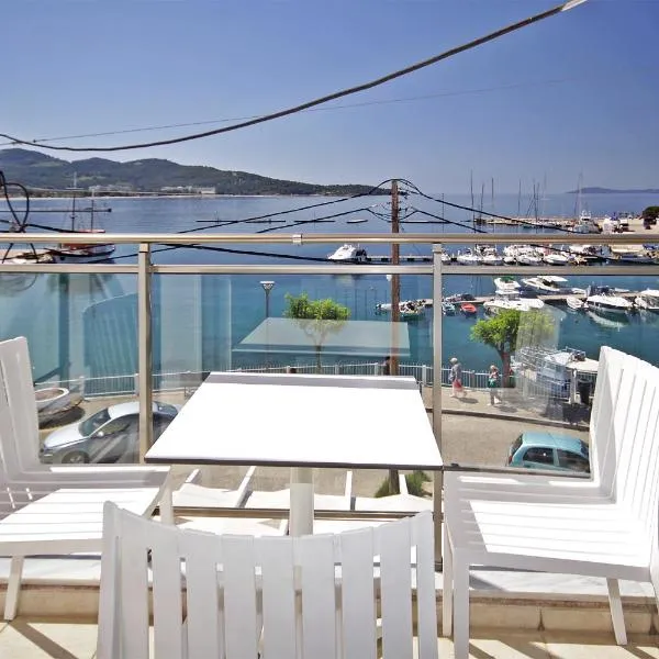 Aqua Marine 2, hotel v destinaci Neos Marmaras