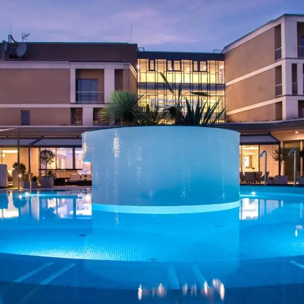 Aura Hotel Adults Only, hotel in Balatonfüred