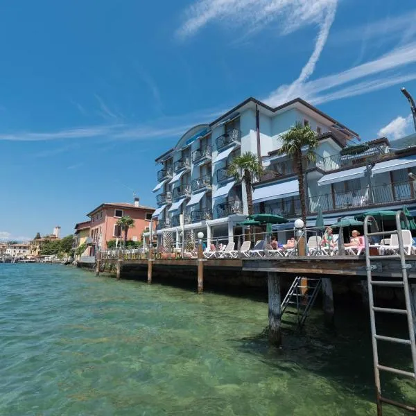 Hotel Venezia, hotel a Malcesine