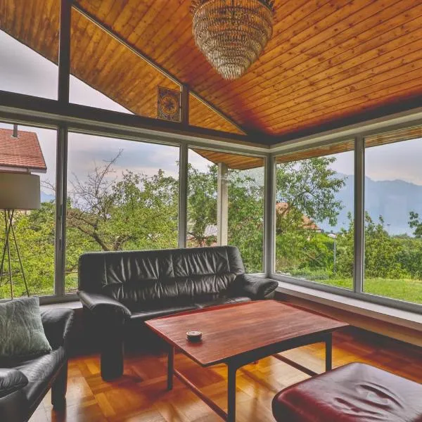 Maison familiale à Montreux avec vue sur le lac, hôtel à Montreux