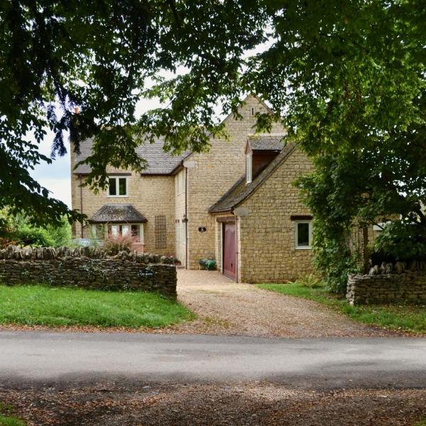 Two Hoots Bed and Breakfast