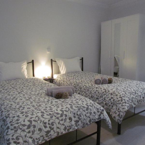 Cozy, newly renovated apt near the City Center