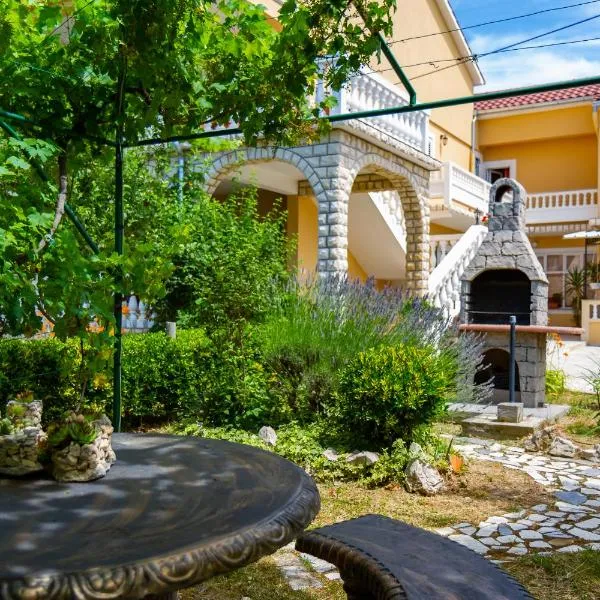 Apartman Haus Maja, hotel a Banjol