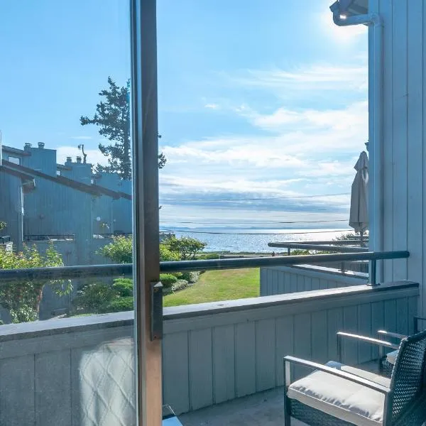 Oceanview Escape at Birch Bay with indoor Pool & Hot Tub, hotel v destinaci Blaine
