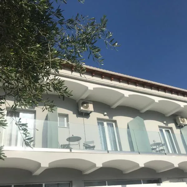 Terpsichore Boutique Appartments, hotel in Dassia