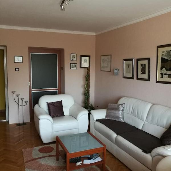 Zsolnay Apartman