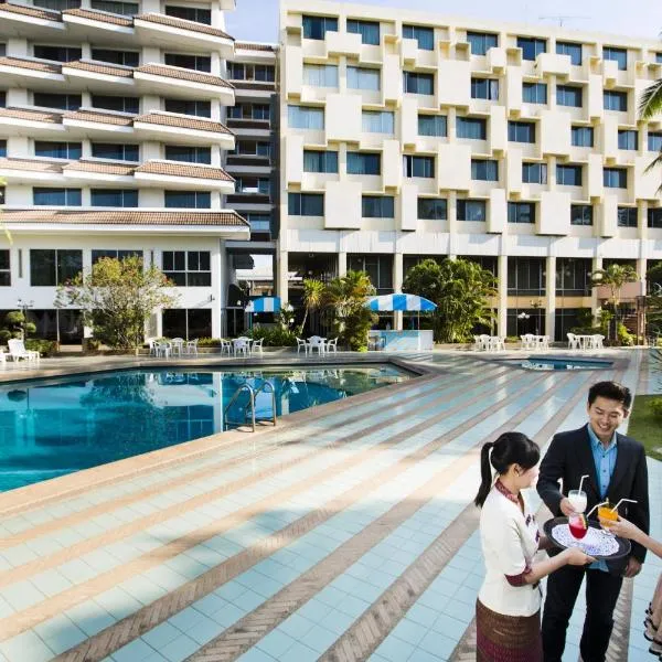 切伦酒店,位于乌隆他尼的酒店