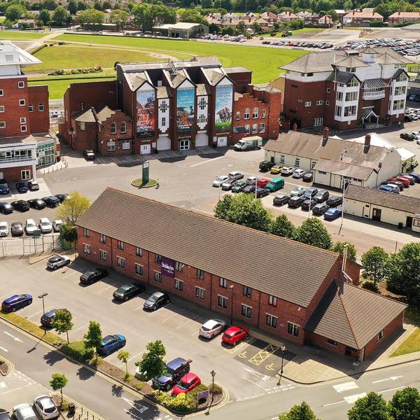 Stables Inn, Aintree