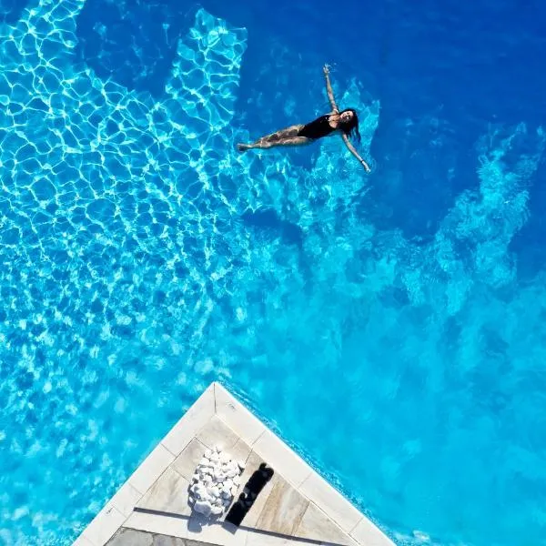 Mr. and Mrs. White Tinos: Tinos şehrinde bir otel