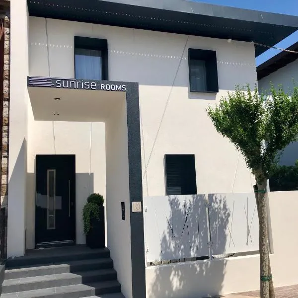 Sunrise Rooms, hotel en Grado