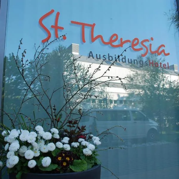 Ausbildungshotel St. Theresia, hotel v Mnichově