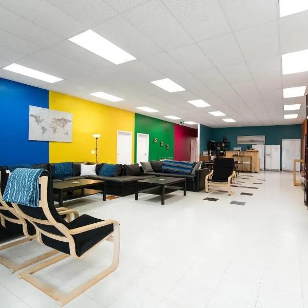 Out East Hostels - Rocky Harbour, מלון ברוקי הארבור