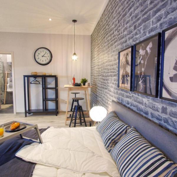 Frank-Kiss Apartments