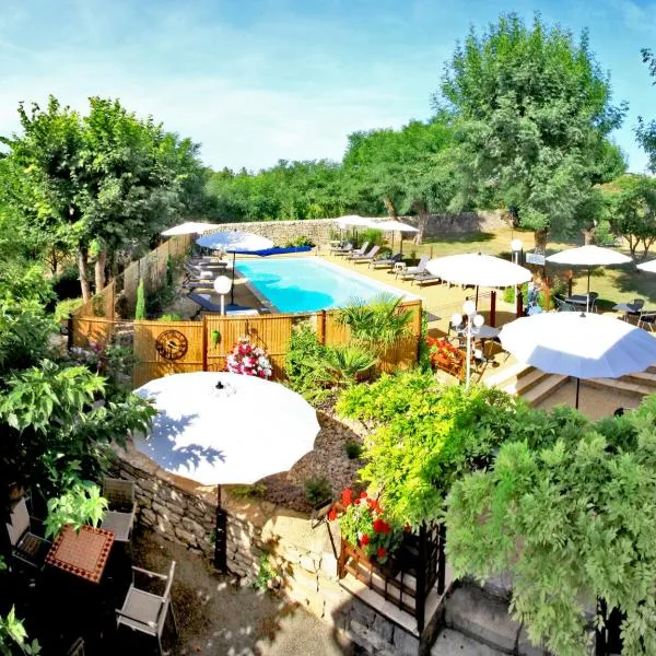 Hôtel Restaurant Le Relais des Gourmands โรงแรมในกรามาต์