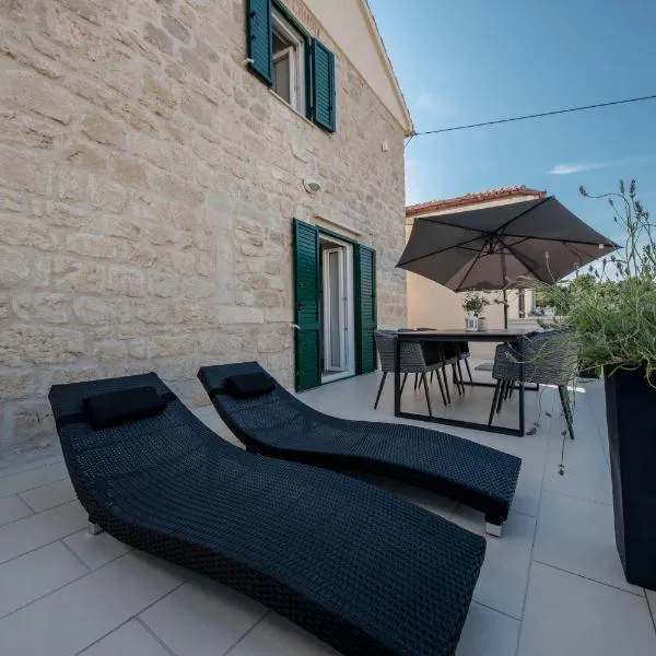 Villa Santino, hotel v Rabu