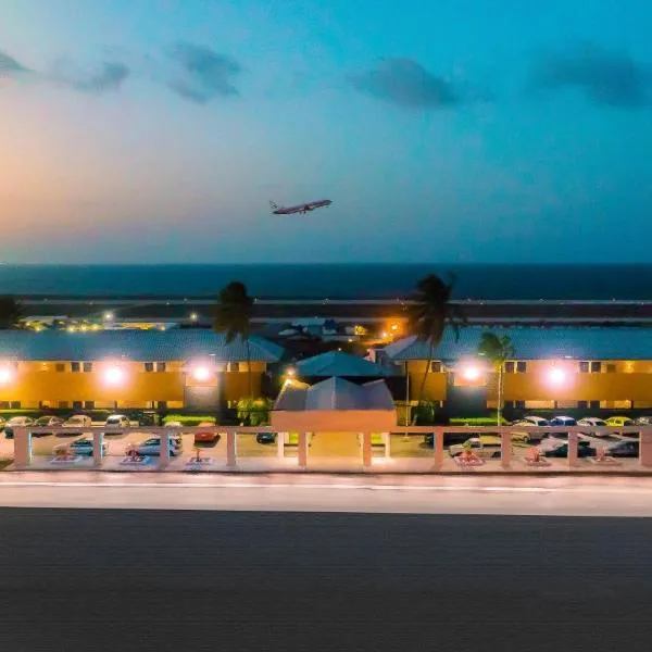 Curacao Airport Hotel, hôtel à Willemstad