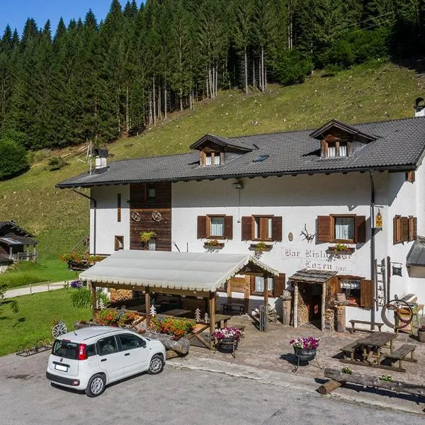Albergo Lozen, hotel v destinaci Canale San Bovo