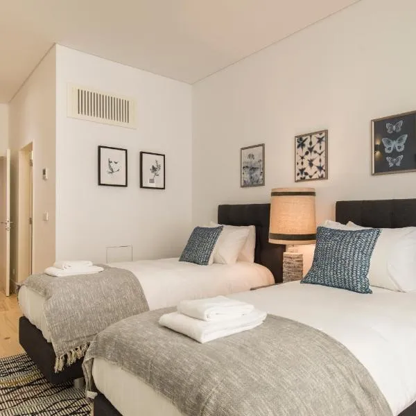 Hidden Oasis 2BDR Apartment by LovelyStay – hotel w Lizbonie