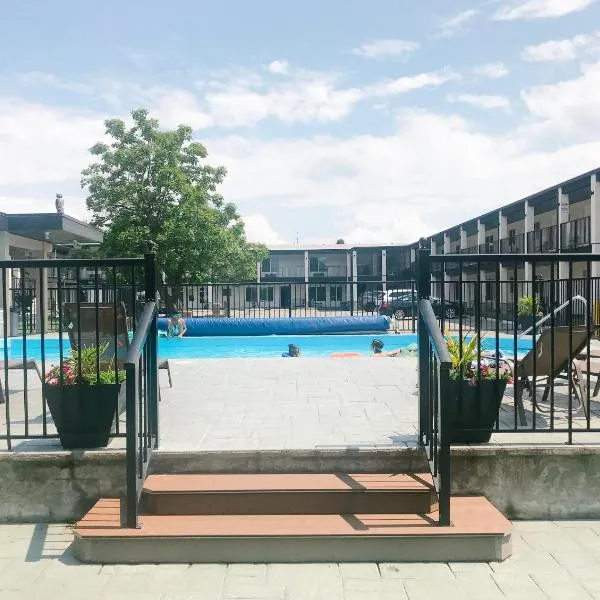 Oasis Inn, hotel in Kelowna
