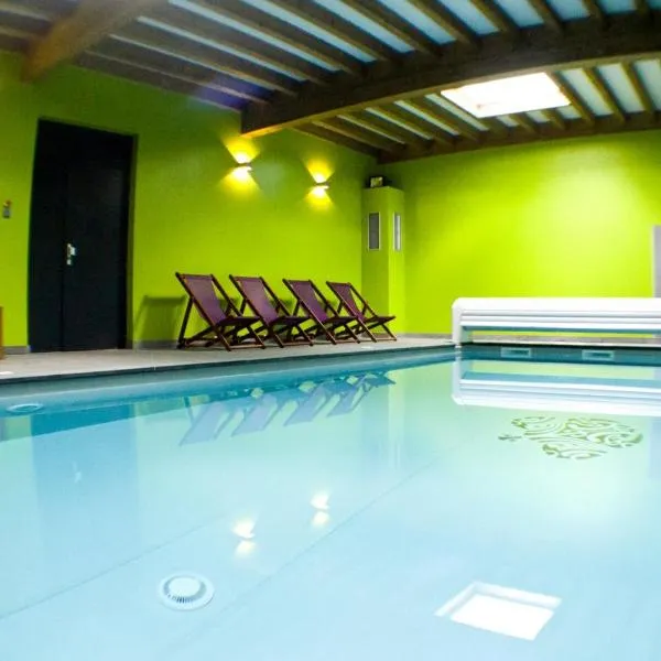 Gite Roche Des Ducs avec Piscine toute l'année, Spa, Sauna, Hammam, hôtel à Rochesson