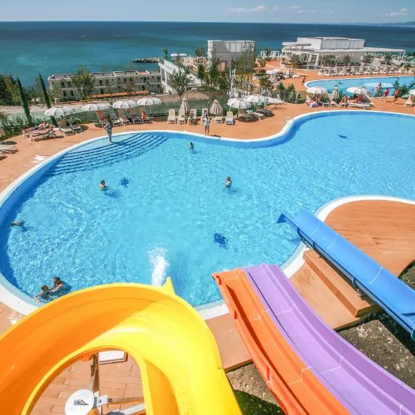 White Lagoon Resort - All Inclusive, hotel in Kavarna