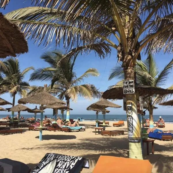 Kunta Kinteh Beach Complex, hotell i Kotu