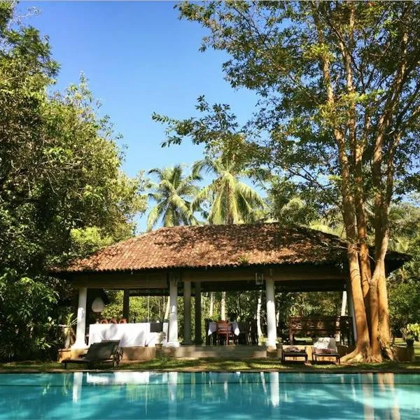 Nisala Arana Boutique Hotel, hotel in Bentota