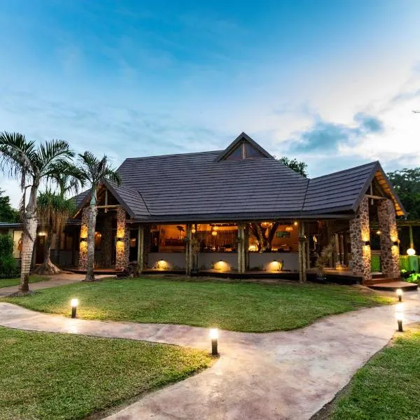 Gooderson DumaZulu Lodge, hotel in Hluhluwe