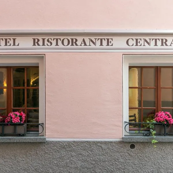 Hotel Centrale, Typically Swiss, hotel v mestu Poschiavo