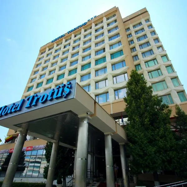 Hotel Trotuş、オネシュティのホテル