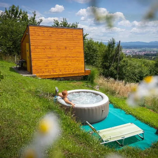 Panorama Glamping Visole, hotel v destinaci Slovinská Bystrica