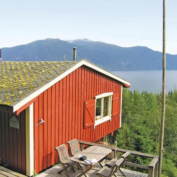 Nice Home In Balestrand With 3 Bedrooms