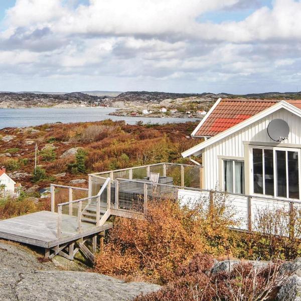 Stunning Home In Kyrkesund With 5 Bedrooms, Sauna And Internet