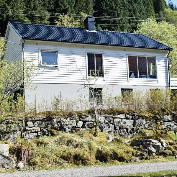 Awesome Home In Eivindvik With 4 Bedrooms