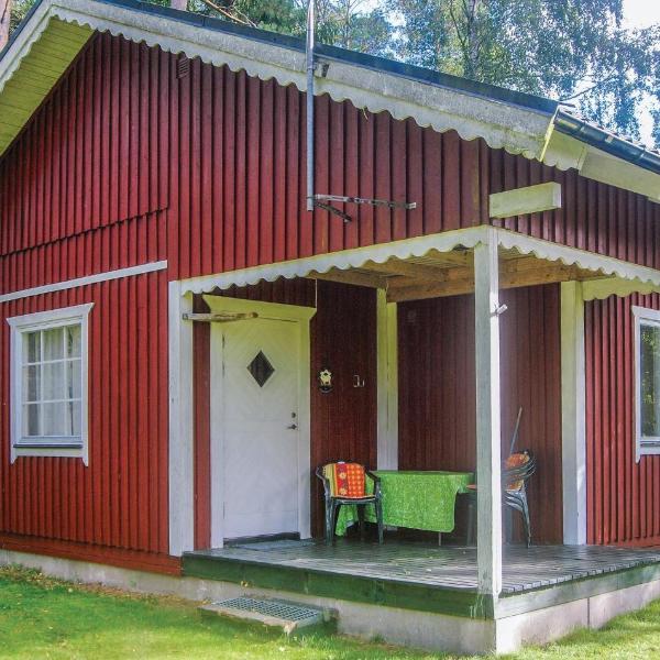 Nice Home In Munka-ljungby With 2 Bedrooms And Wifi