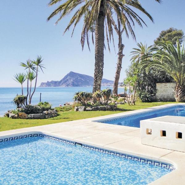 Cozy Apartment In Altea With Kitchen