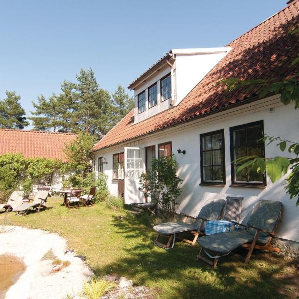 Amazing Home In Visby With 3 Bedrooms And Wifi