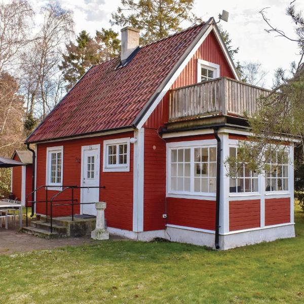 Nice Home In Hllviken With 2 Bedrooms