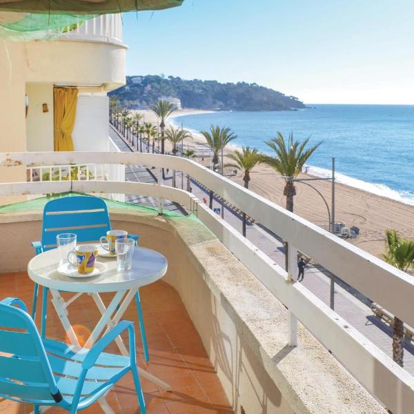 3 Bedroom Beautiful Apartment In Lloret De Mar
