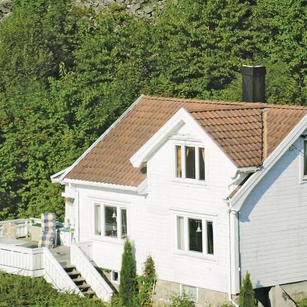 Awesome Home In Lindesnes With 4 Bedrooms And Wifi