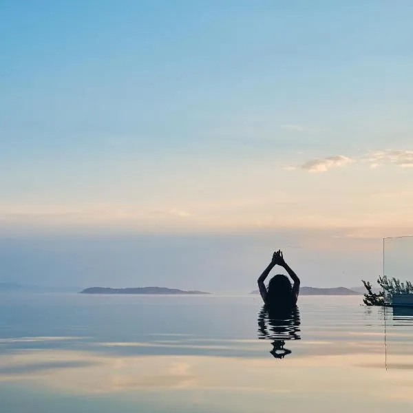 Natura Luxury Boutique Hotel Skopelos、ルートラキのホテル
