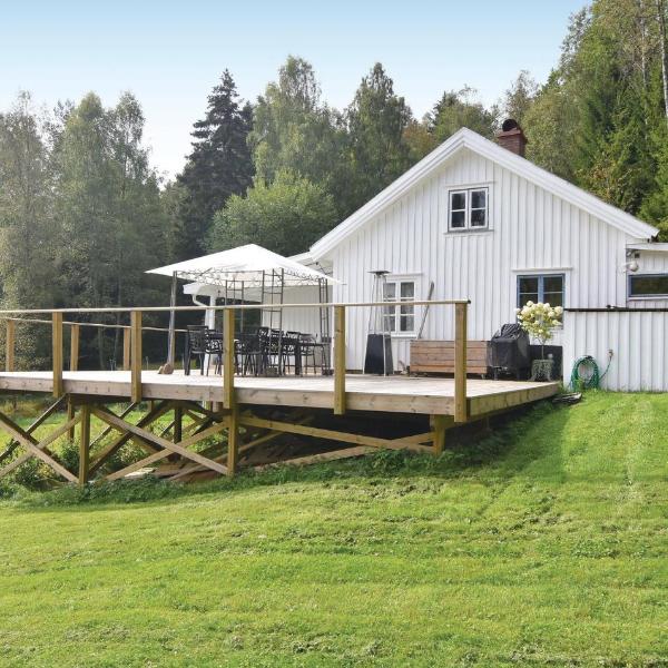 2 Bedroom Stunning Home In Strmstad