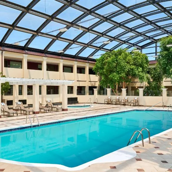 Best Western Plus Milwaukee Airport Hotel & Conference Center – hotel w mieście Milwaukee