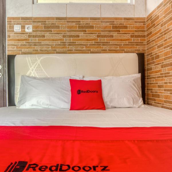 RedDoorz @ Panglima Polim 2