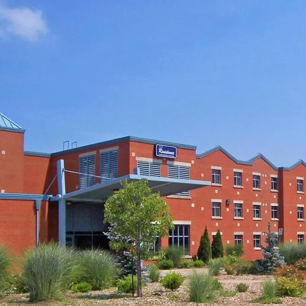 Residence & Conference Centre - Welland, hotel in Welland