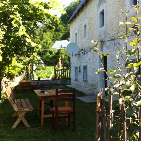 Marash Rrgalla Guesthouse, hotel in Theth