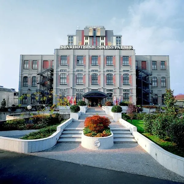 Starhotels Business Palace, hotel v Miláně