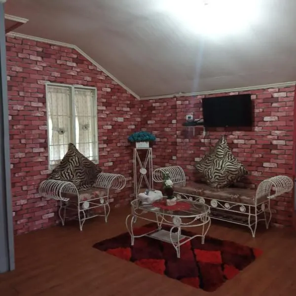 Pondok Oma, hotell i Lasikin