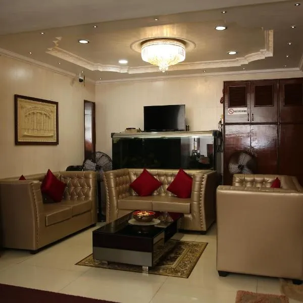 Grand View Residency Chennai，位于钦奈的酒店